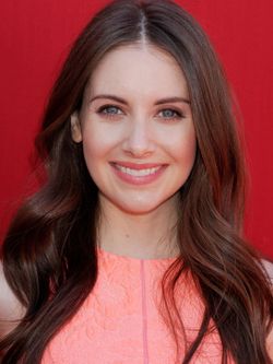 Alison Brie marito, biografia, età, foto, figli, altezza 2026 | Solo Stelle